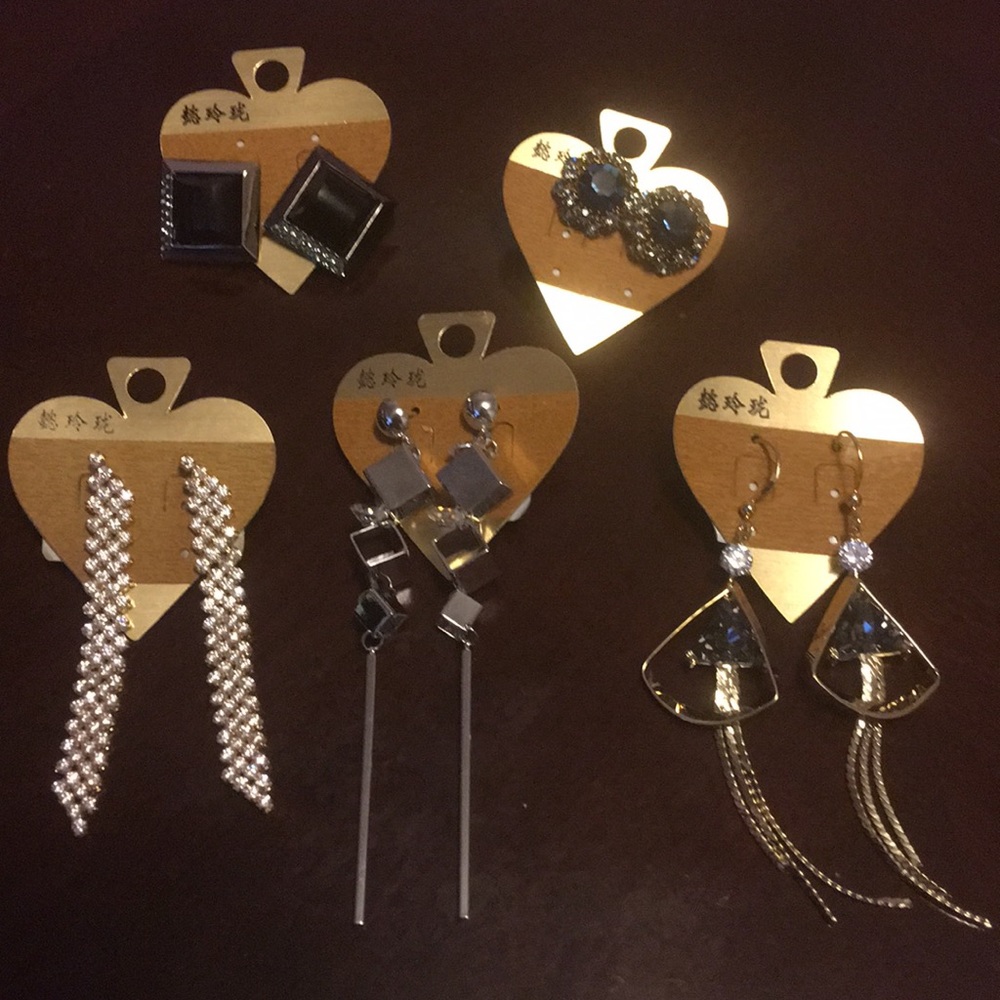 Earrings bundle